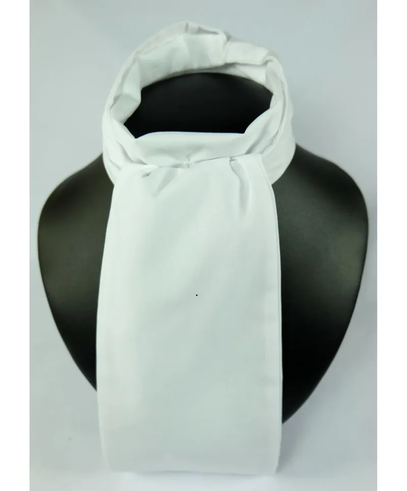 ShowQuest Untied Classic Stock in White-1