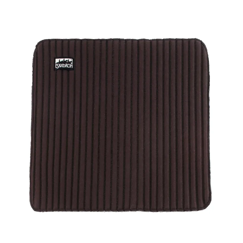 Eskadron Climatex Linings Large 45cm x 45cm Chocolate