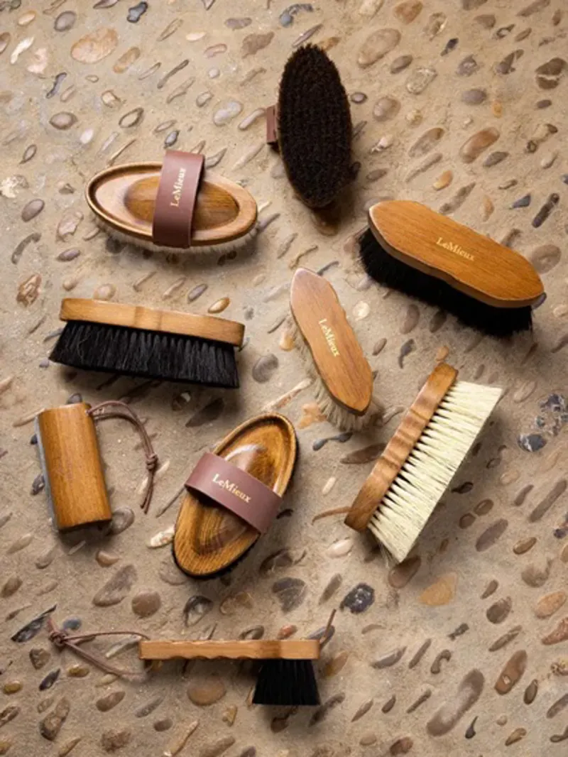 LeMieux Artisan Lambswool Body Brush Brown-3