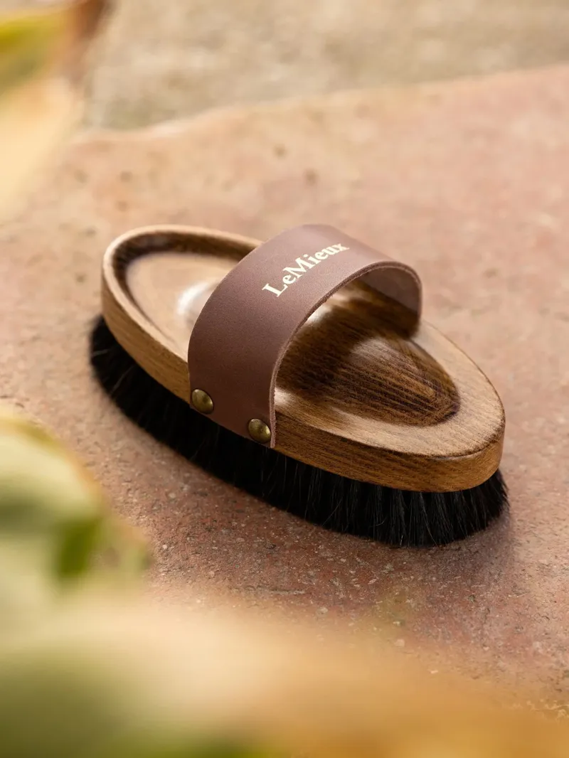 LeMieux Artisan Lambswool Body Brush Brown-1
