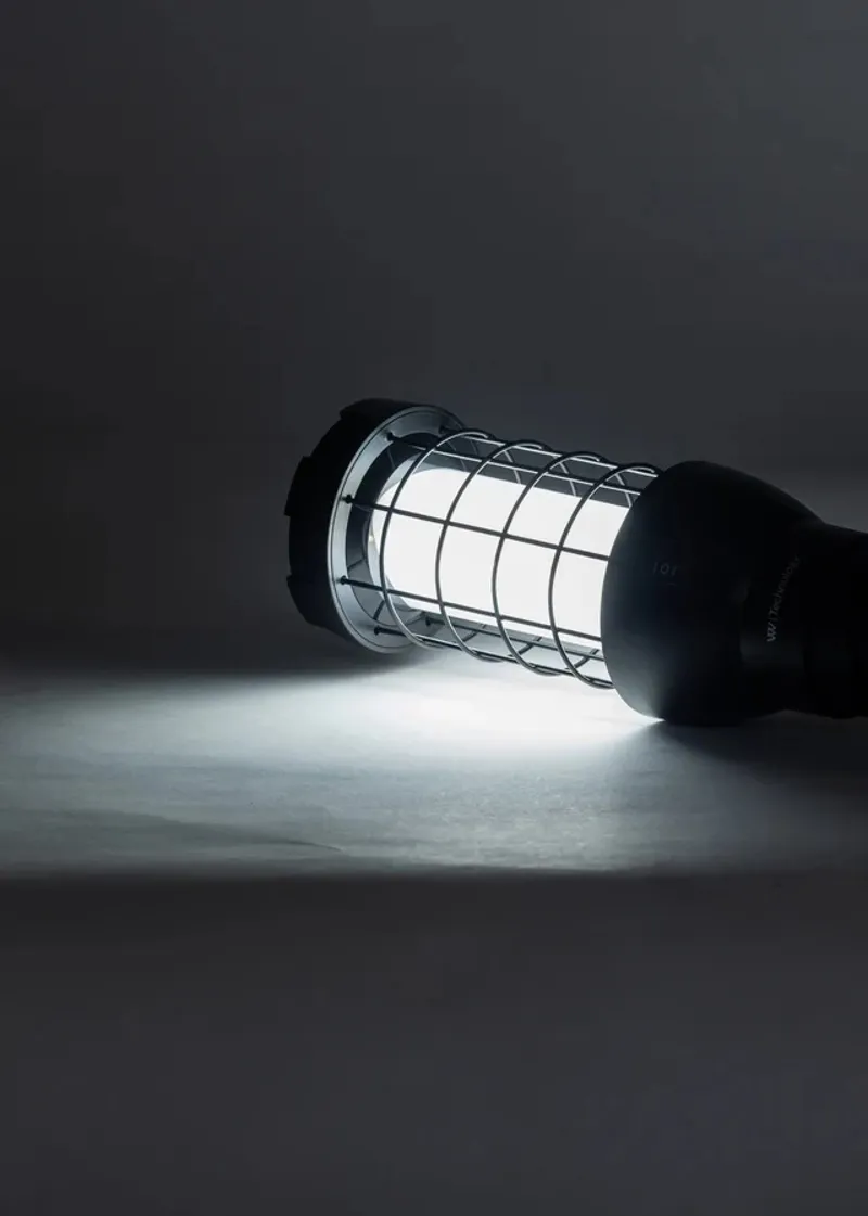 Woof Wear Tripod Led Lantern-7