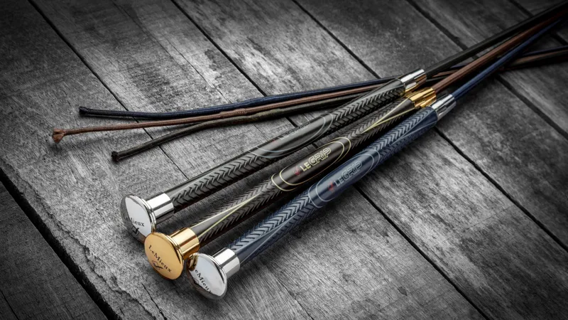 LeMieux LeGrip Schooling Whip Black-2