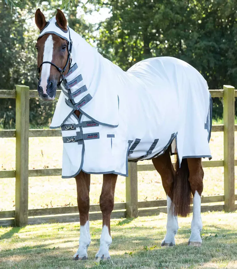 Sweet Itch Buster Fly Rug With Belly Flap / White