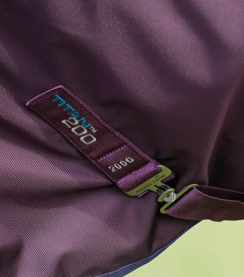 Titan 200g Turnout Rug With Snug-Fit Neck Cover / Purple-2