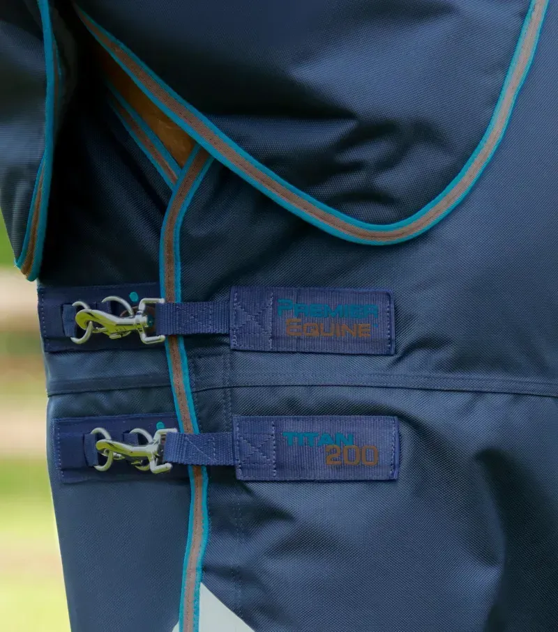 Titan 200g Turnout Rug With Snug-Fit Neck Cover / Navy-2